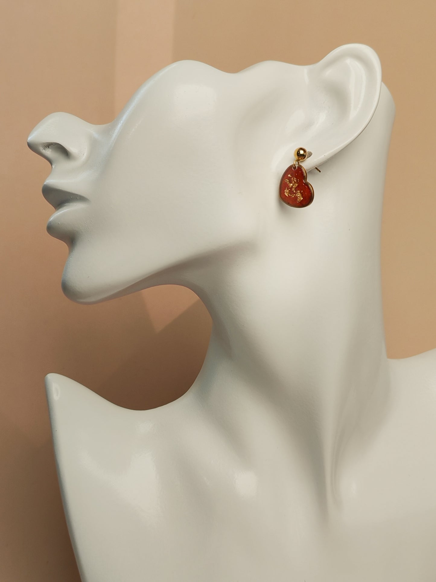 Clous d’oreilles – Cœur incandescent