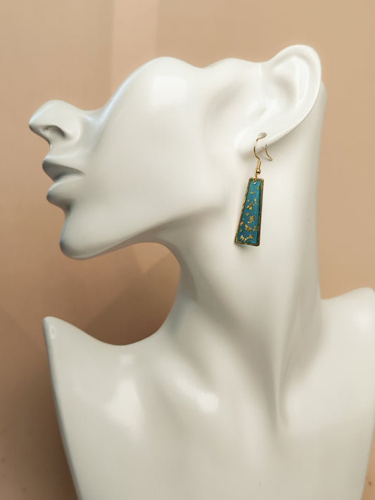 Boucles d’oreilles – Trapèzes bleu turquoise éclats dorés