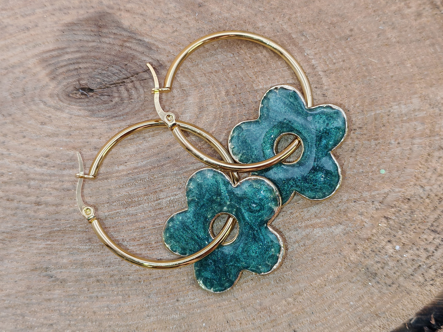 Boucles d’oreilles – Fleurs vert profond