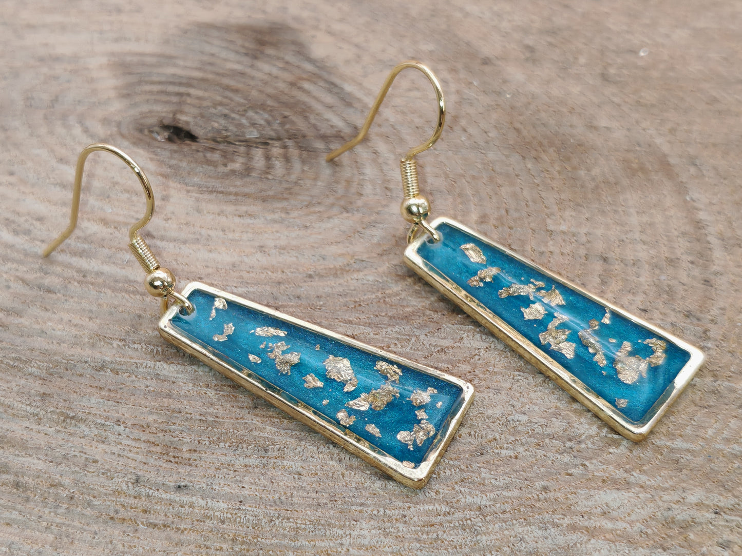 Boucles d’oreilles – Trapèzes bleu turquoise éclats dorés