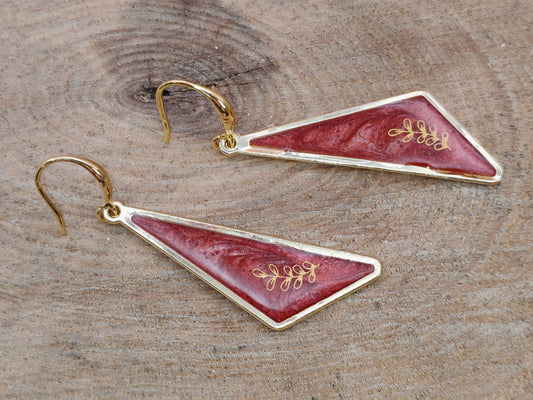 Boucles d’oreilles – Triangles allongés rouges au feuillage doré
