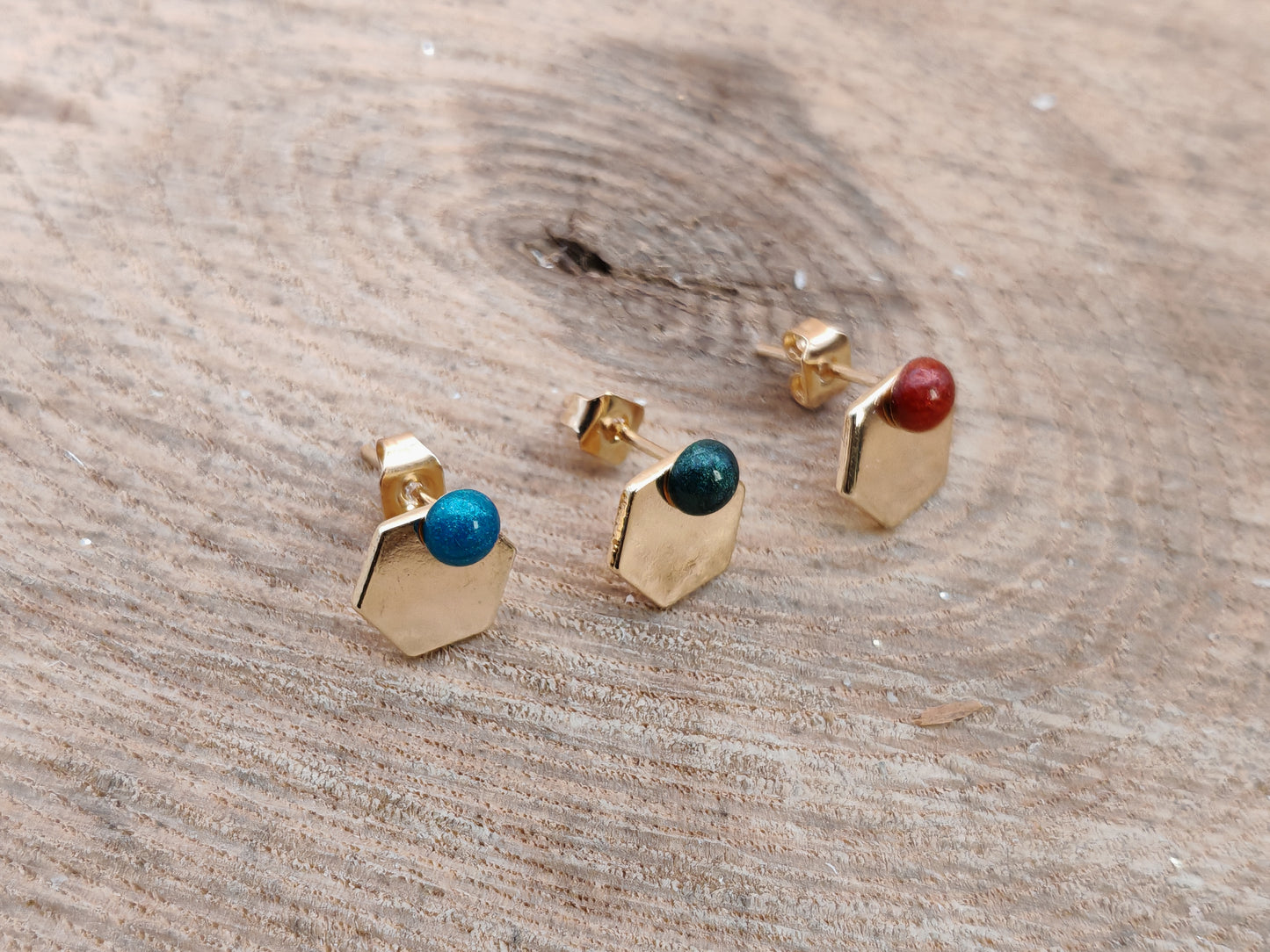 Clous d’oreilles – Éclats géométriques
