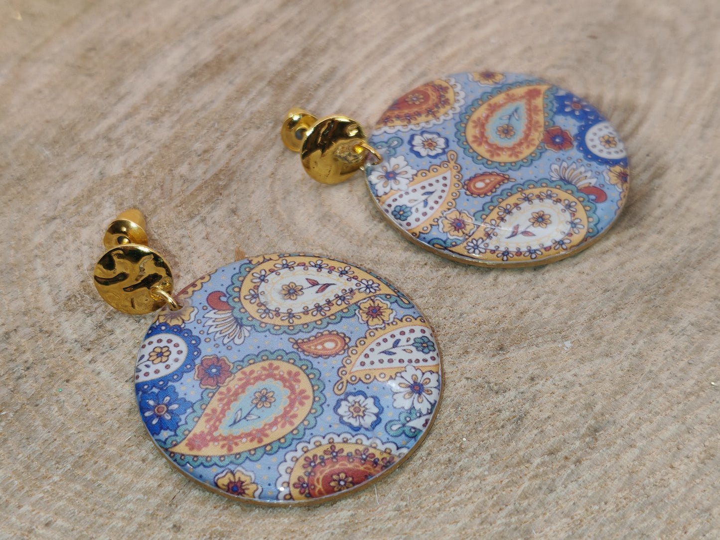Boucles d’oreilles – Éclats paisley dorés