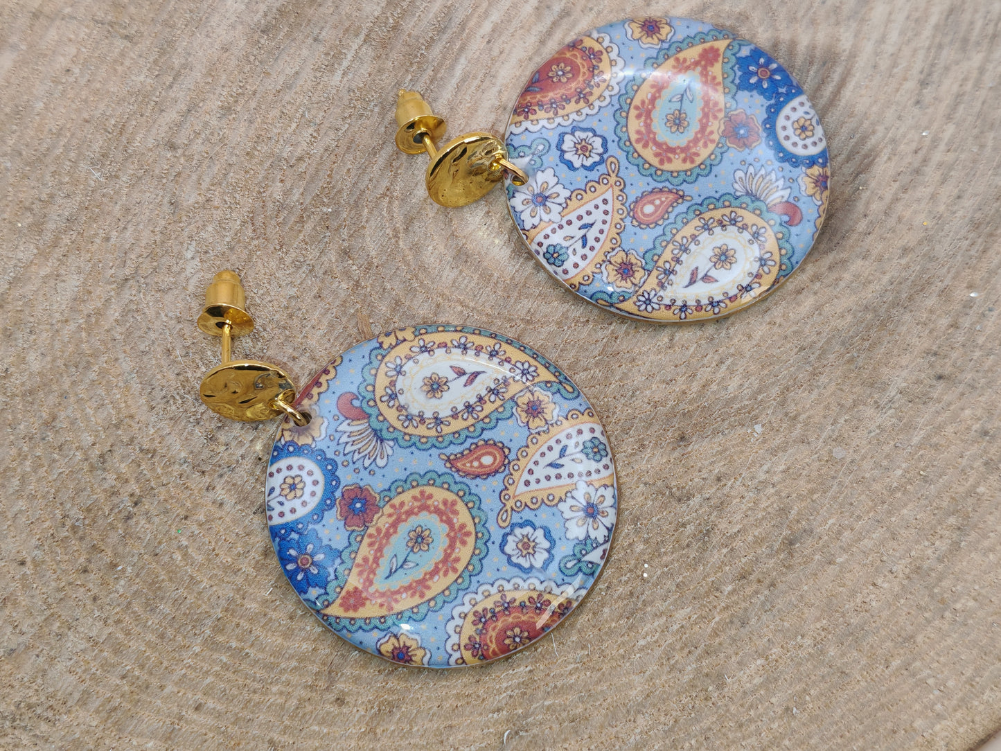 Boucles d’oreilles – Éclats paisley dorés
