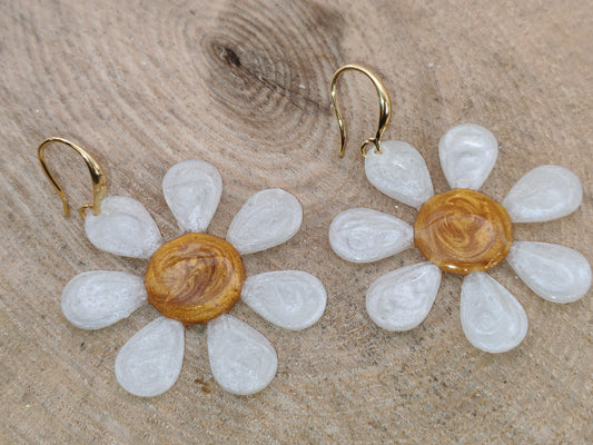 Boucles d’oreilles – Marguerites dorées