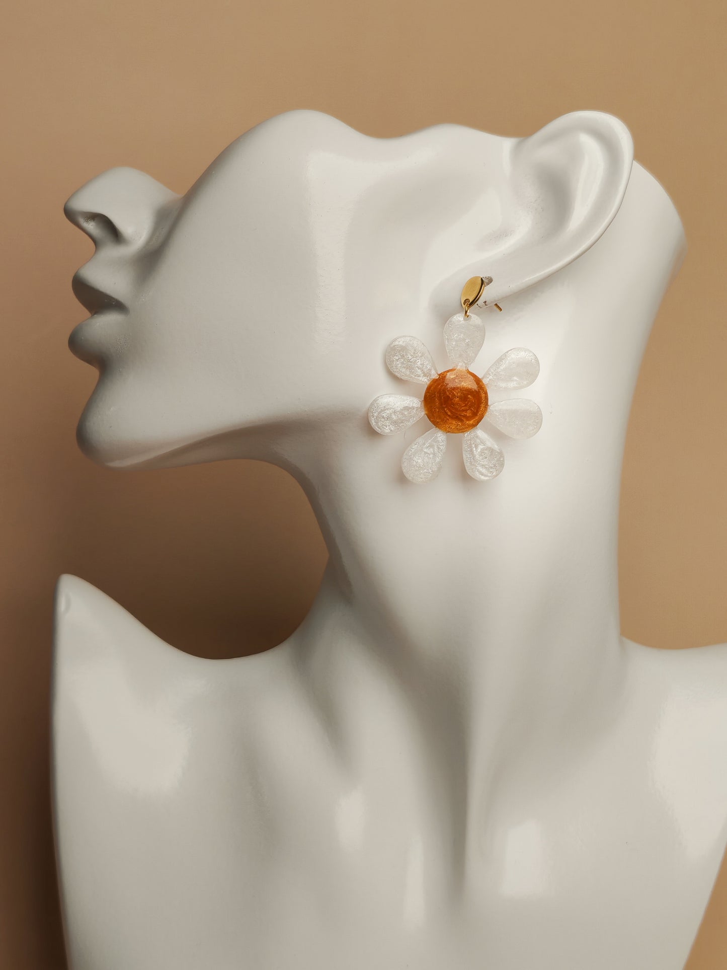 Boucles d’oreilles – Marguerites dorées