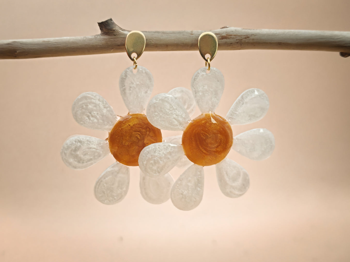 Boucles d’oreilles – Marguerites dorées