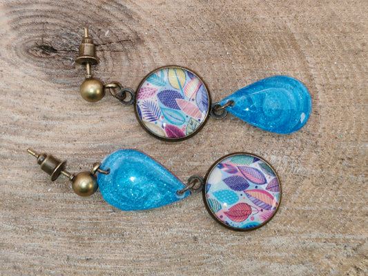 Boucles d’oreilles – Feuillages pastel et éclats turquoise