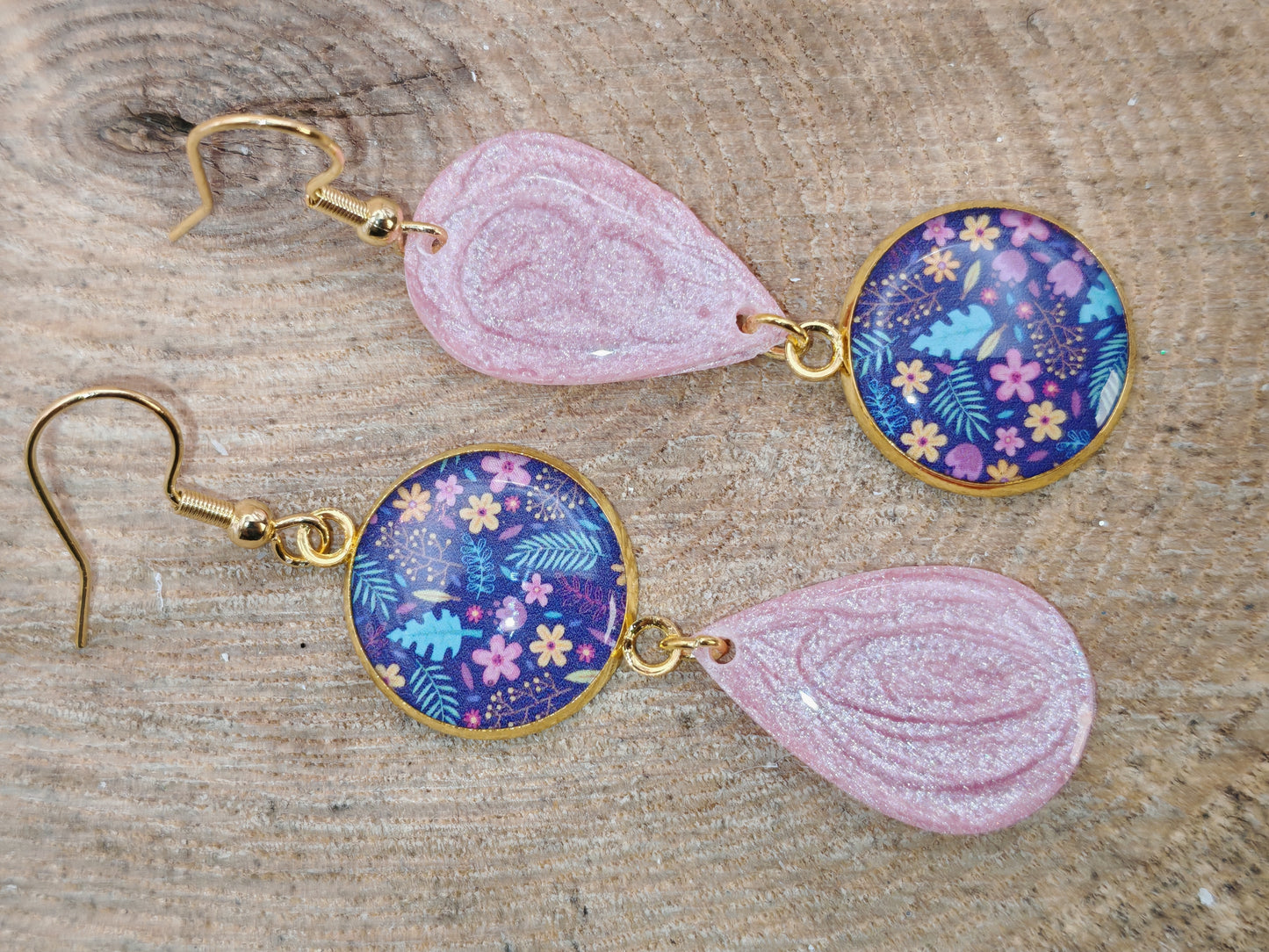 Boucles d’oreilles asymétriques – Jardin rosé