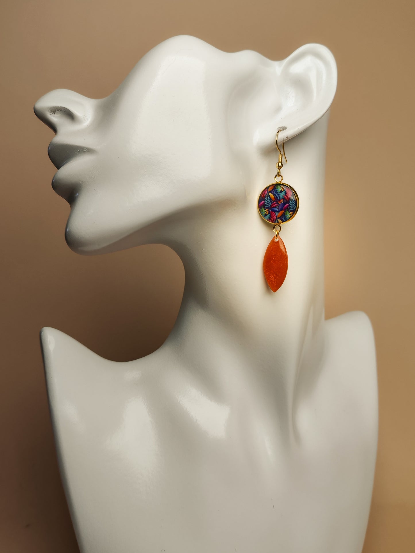 Boucles d’oreilles asymétriques – Feuillage flamboyant