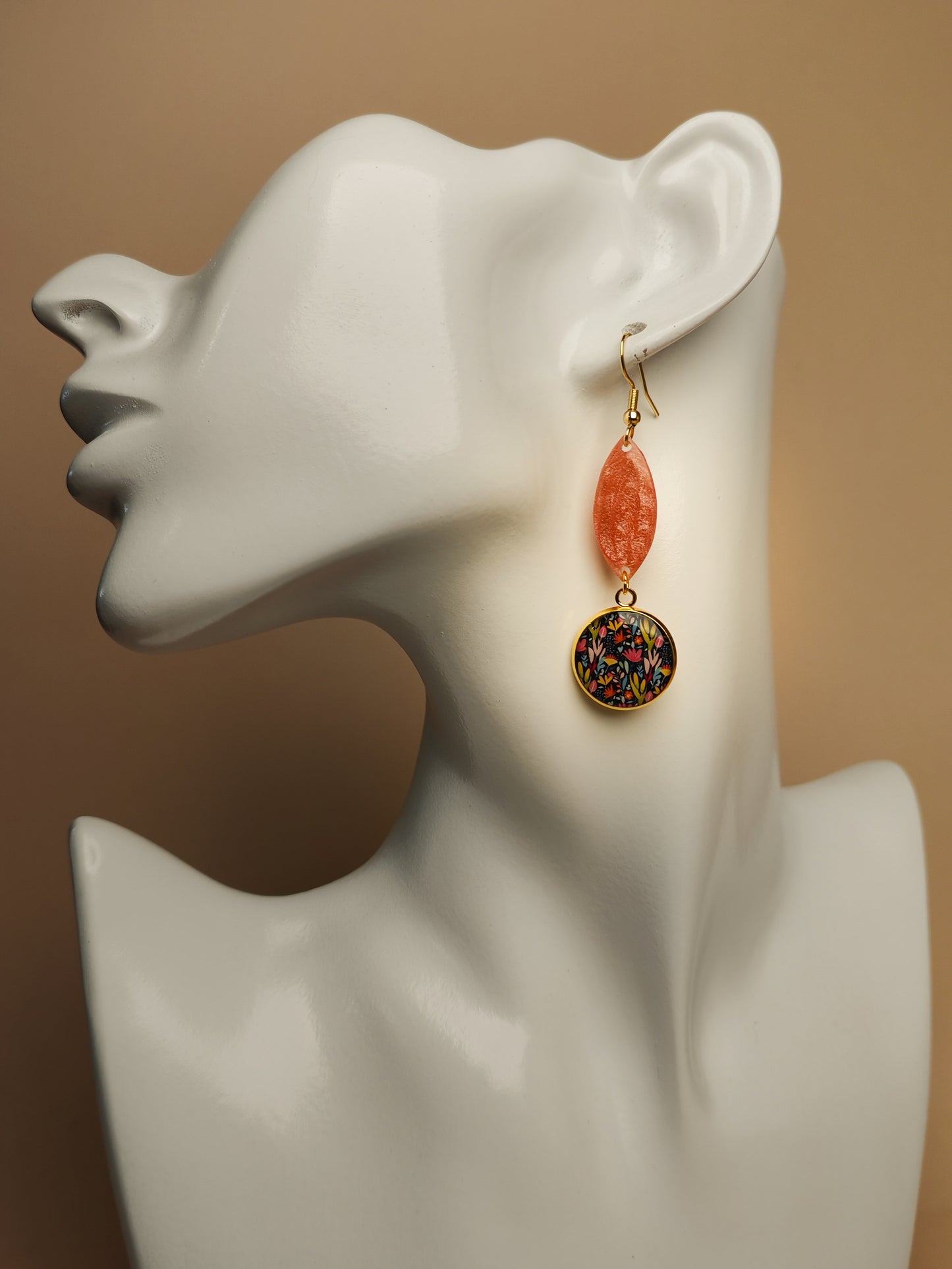 Boucles d’oreilles – Feuillages rosés scintillants