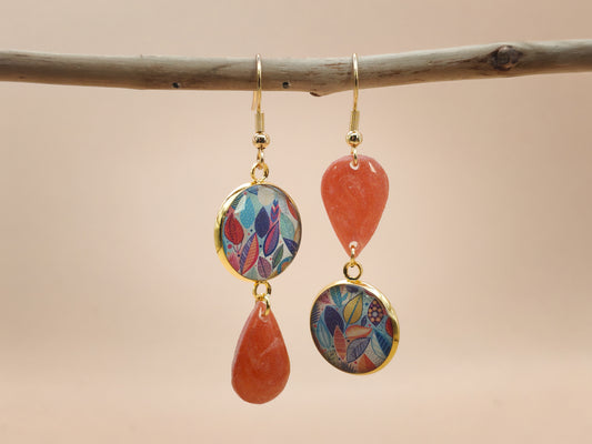 Boucles d’oreilles asymétriques – Feuilles poudrées
