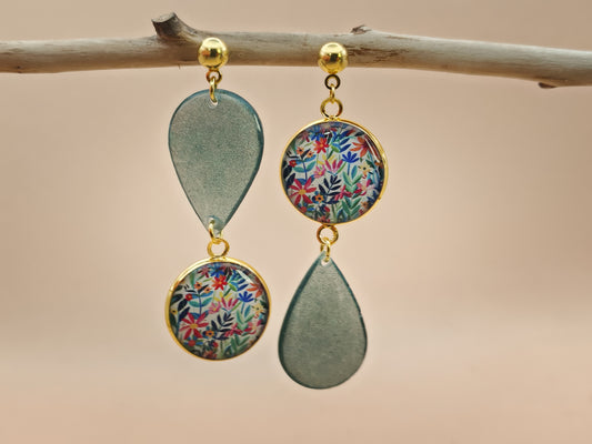 Boucles d’oreilles asymétriques – Herbier d’ombre et de lumière