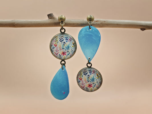 Boucles d’oreilles asymétriques – Floraison azurée