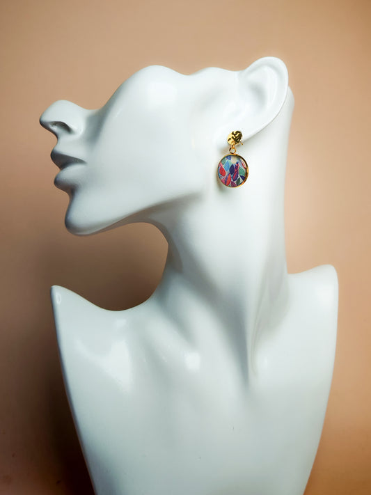 Boucles d’oreilles – Feuilles graphiques aux teintes pastel