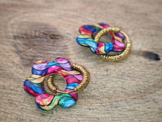 Boucles d’oreilles / Pampilles – Fleur aux vagues arc-en-ciel