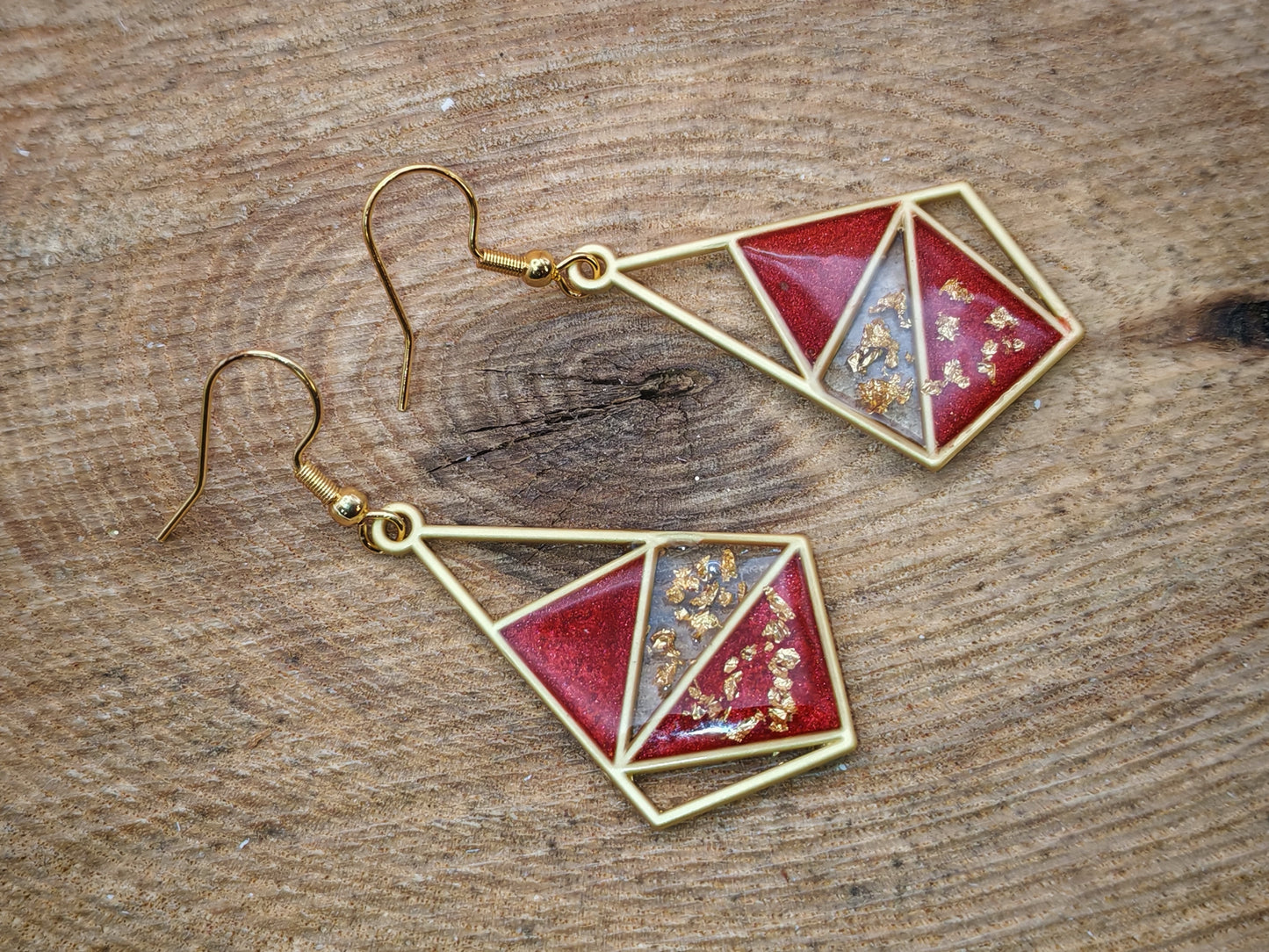 Boucles d’oreilles – Éclats géométriques rouges