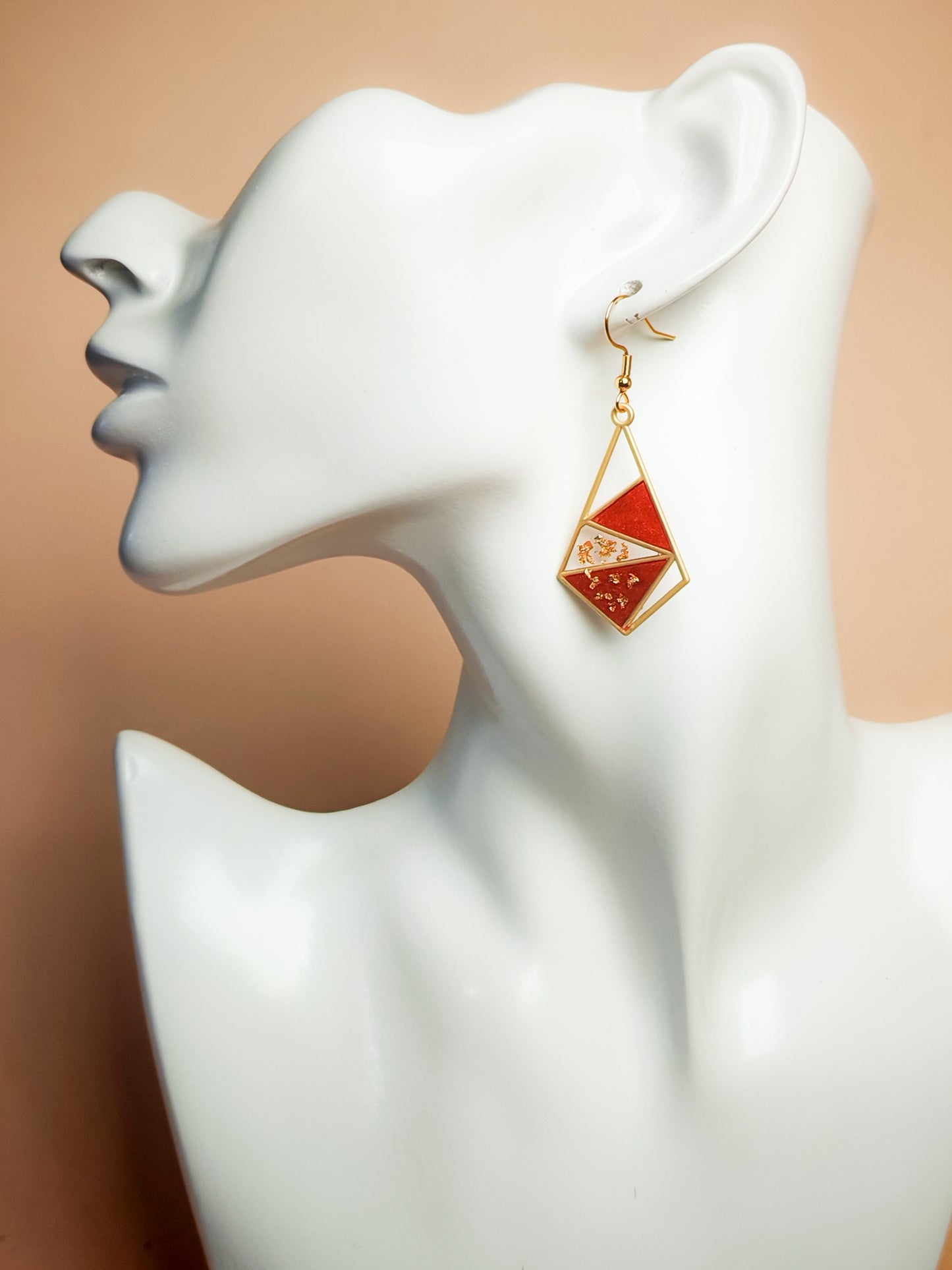 Boucles d’oreilles – Éclats géométriques rouges