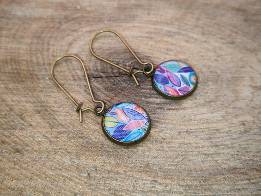 Boucles d’oreilles dormeuses – Feuilles pastel