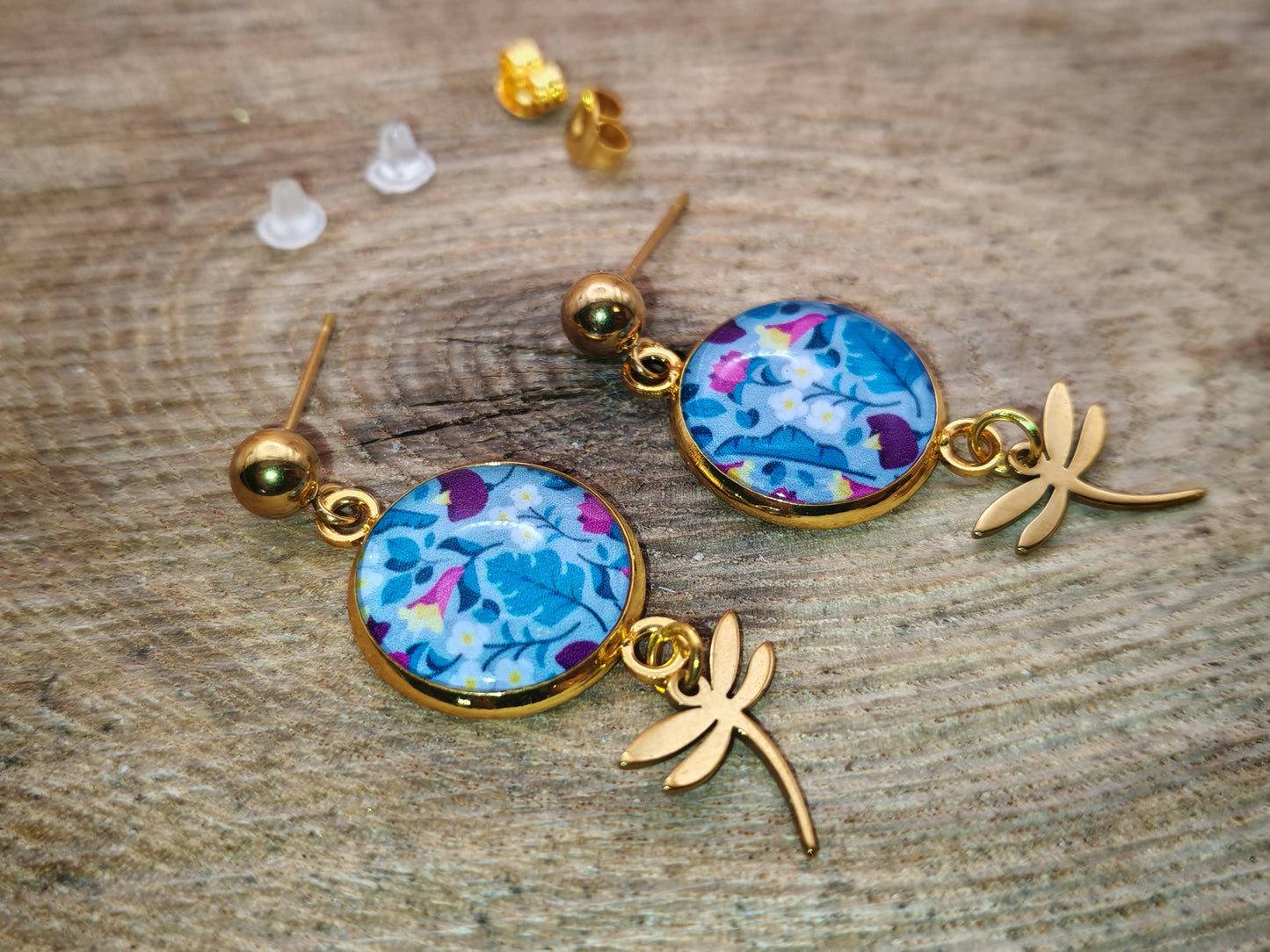Boucles d'oreilles – Brise turquoise et libellule dorée