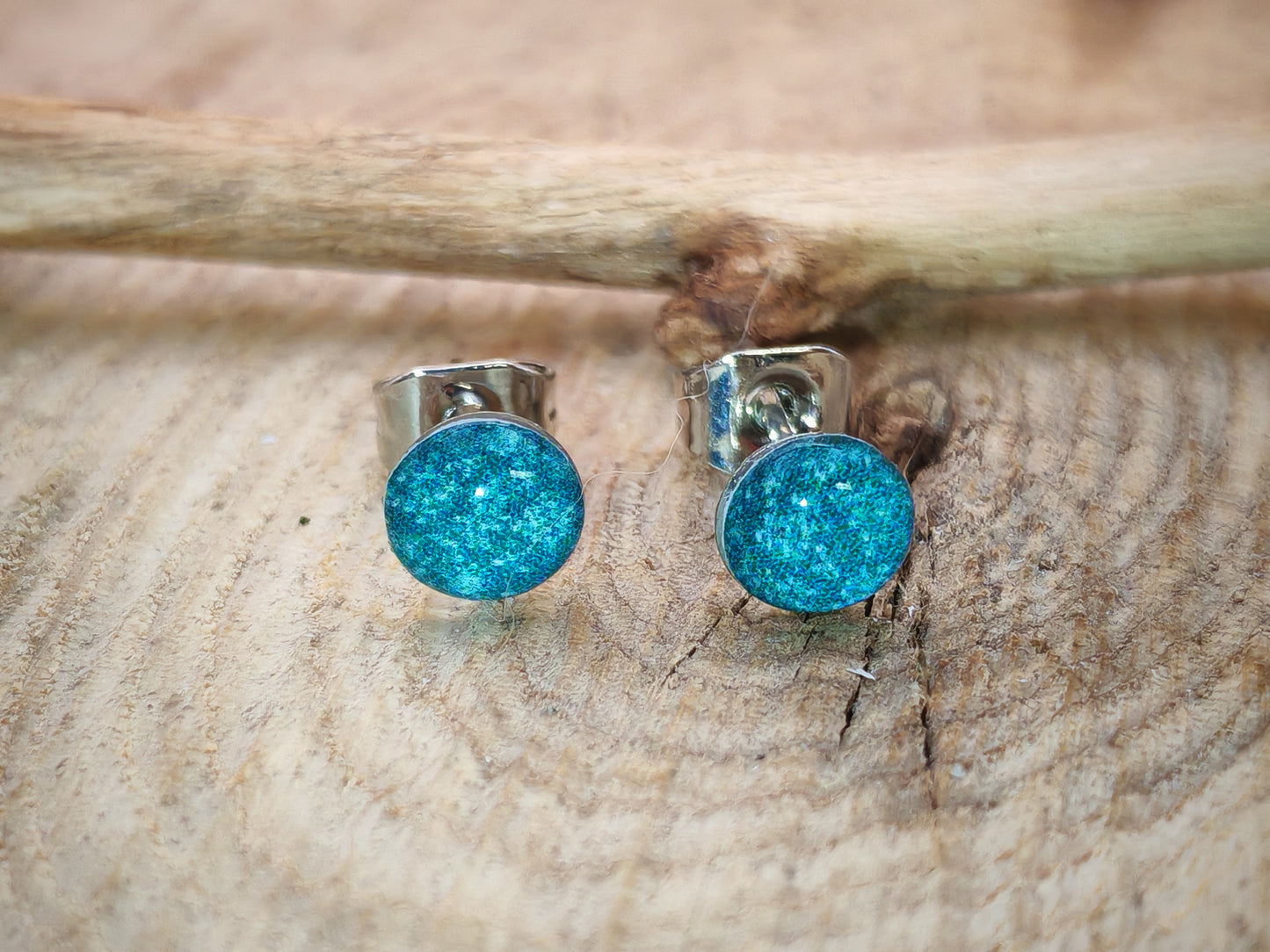 Clous d'oreilles – Éclat turquoise scintillant