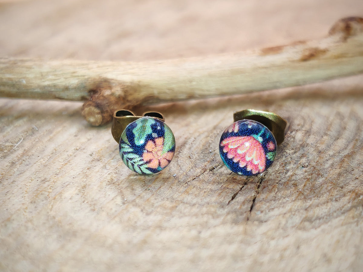 Clous d’oreilles – Jardin contrasté