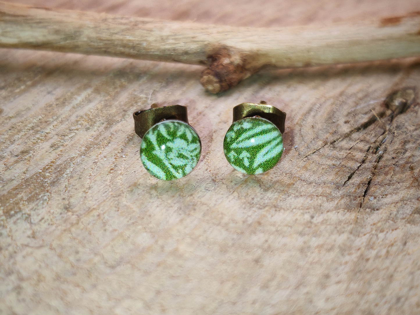 Clous d'oreilles – Feuillage lumineux