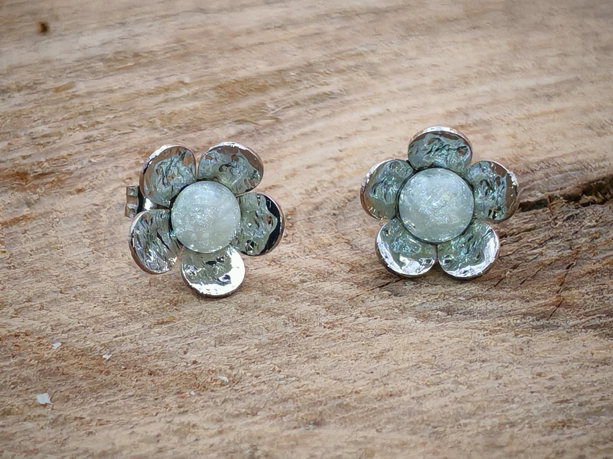 Clous d'oreille - Fleurs argentées