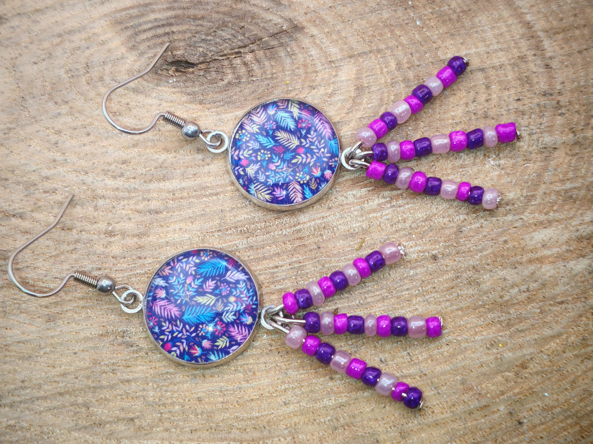Boucles d’oreilles – Feuillages irisés et éclats violets
