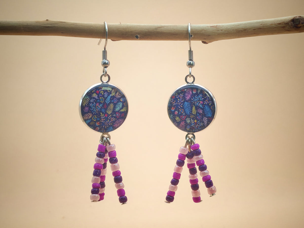 Boucles d’oreilles – Feuillages irisés et éclats violets