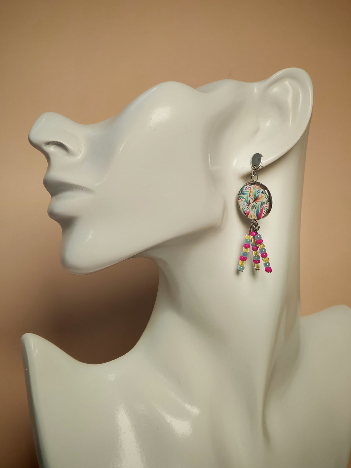 Boucles d’oreilles – Feuilles pastel et éclats lumineux