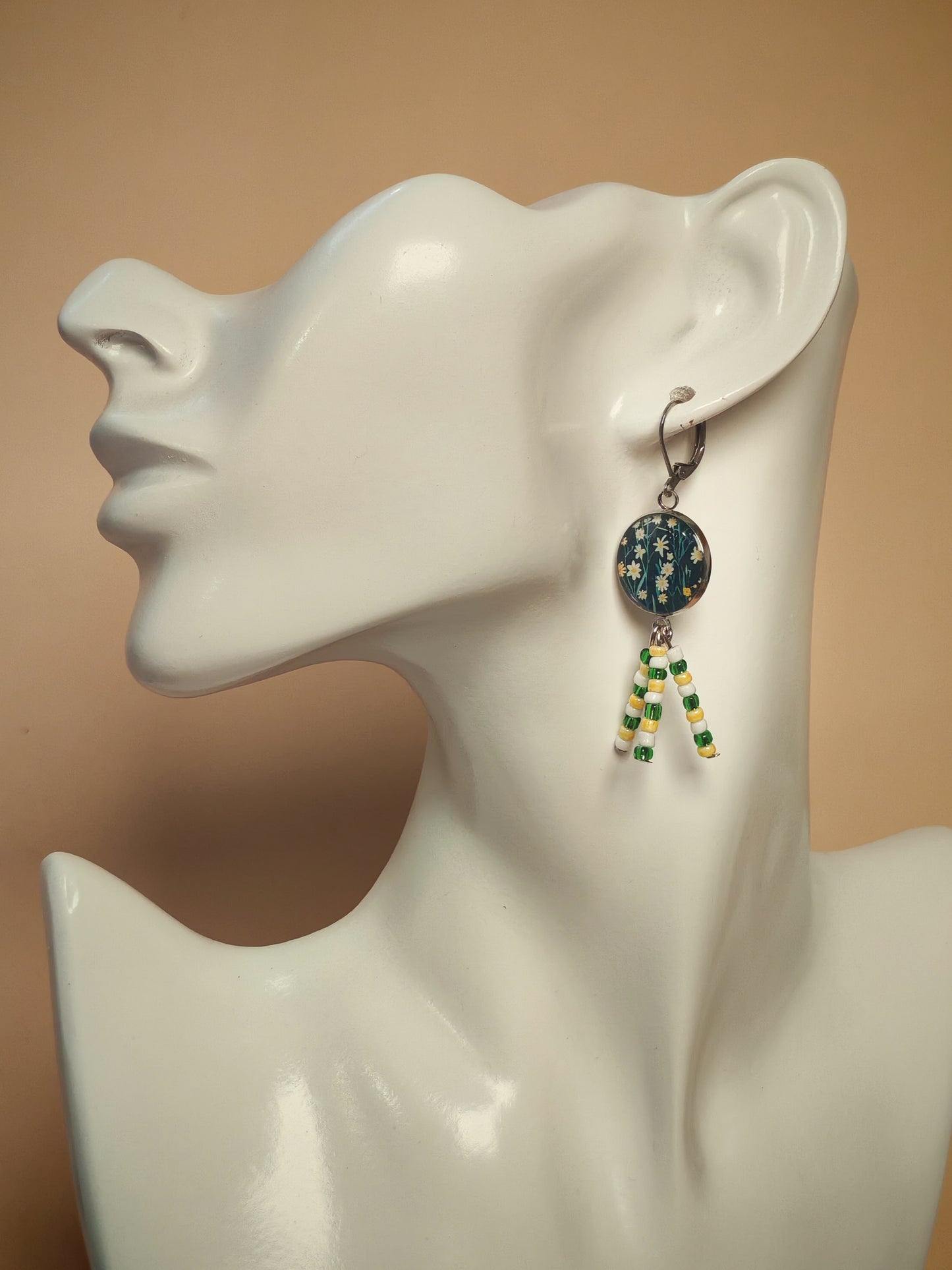 Boucles d’oreilles – Fleurs sauvages et éclats végétaux