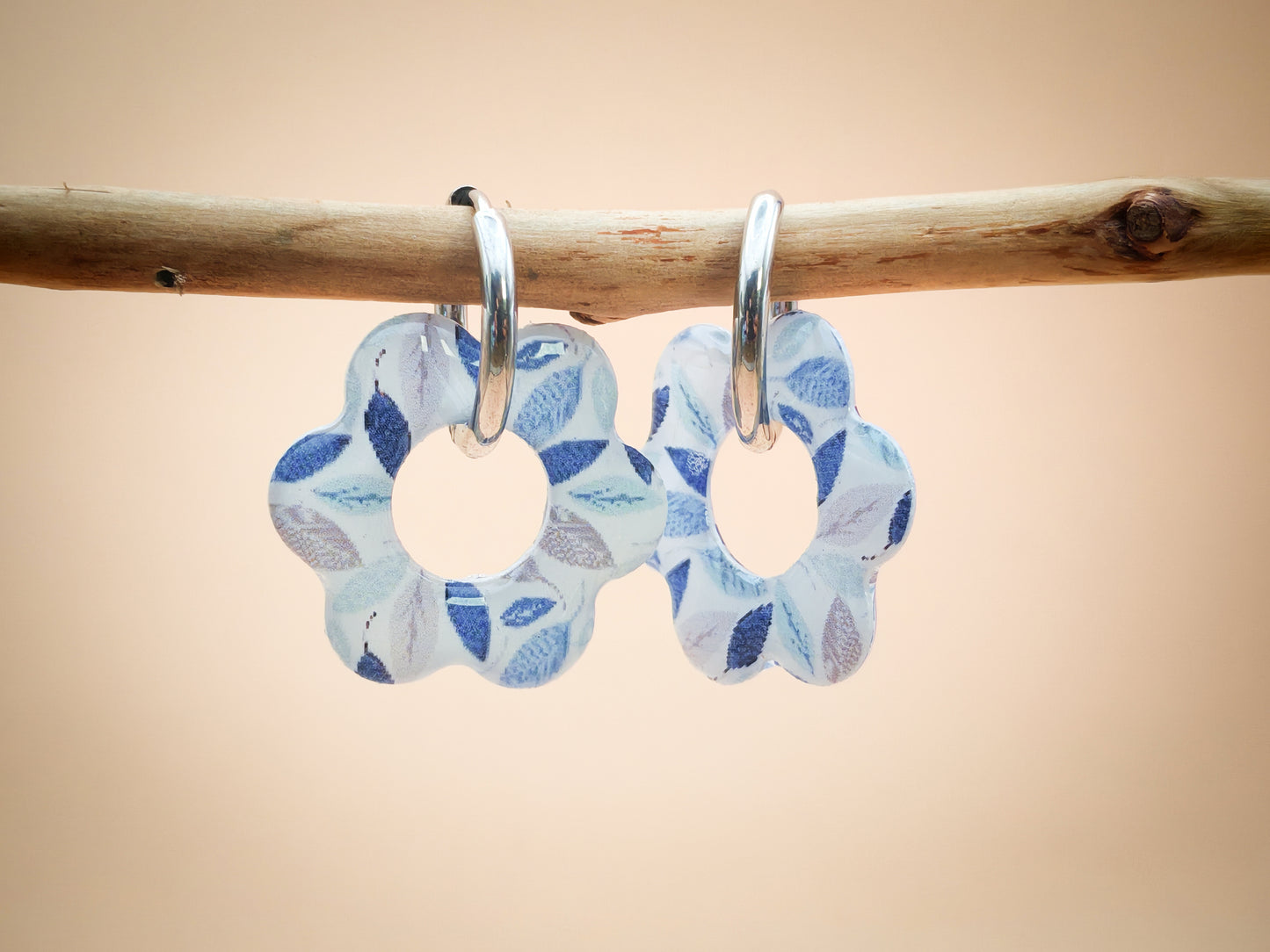 Boucles d’oreilles / Pampilles – Fleur feuillage délicat