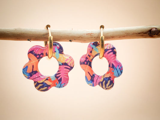 Boucles d’oreilles / Pampilles – Fleur vibrante aux éclats tropicaux