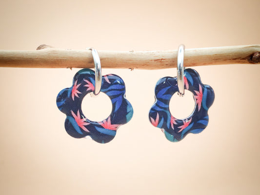 Boucles d’oreilles / Pampilles – Fleur nuit rosée