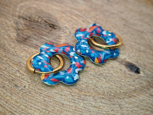 Boucles d’oreilles / Pampilles – Fleur marine aux éclats bordeaux