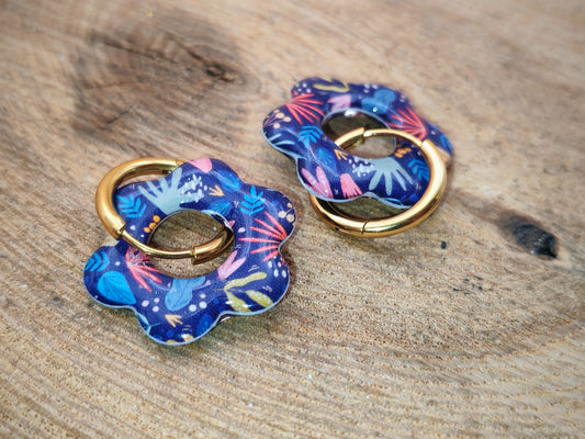 Boucles d’oreilles / Pampilles – Fleur nuit florale aux éclats colorés