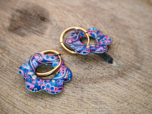 Boucles d’oreilles / Pampilles – Fleur cachemire éclatante