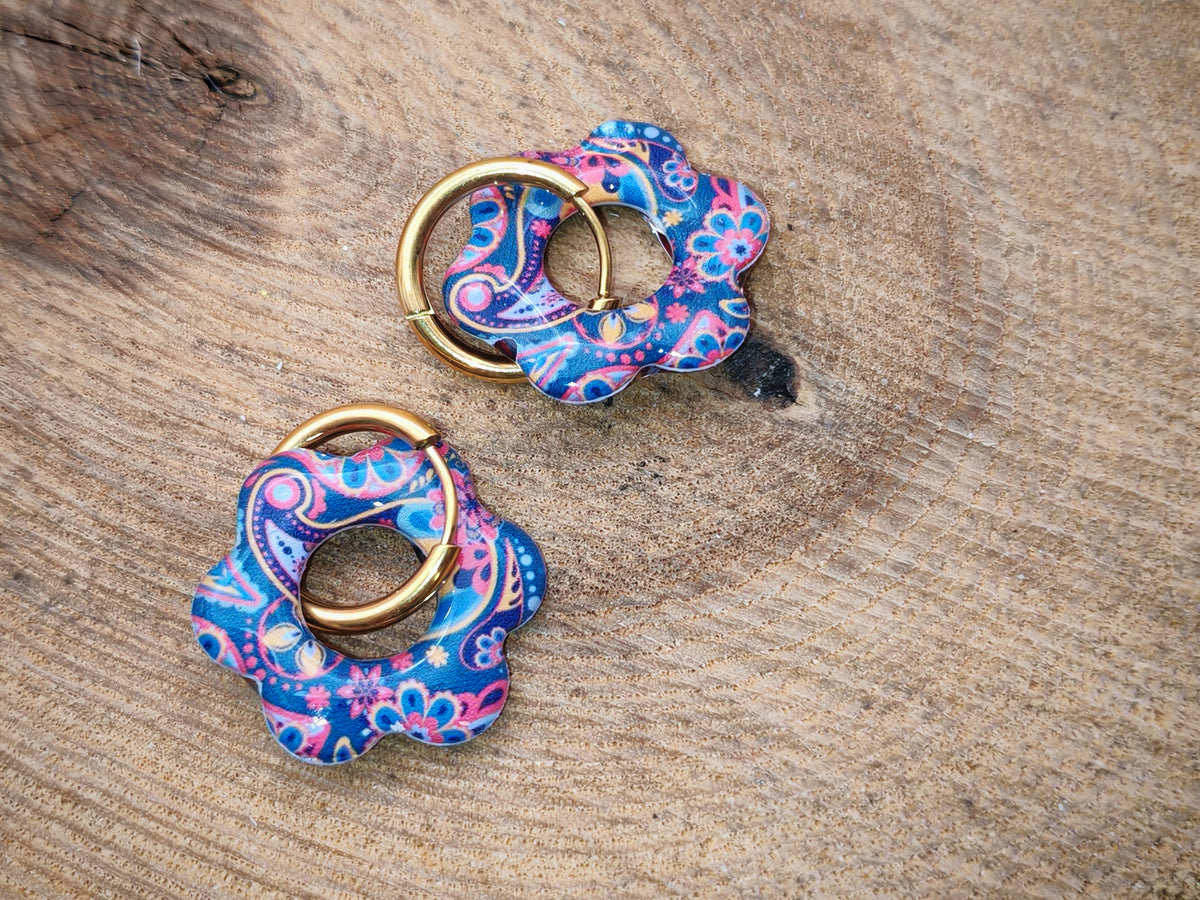 Boucles d’oreilles / Pampilles – Fleur cachemire éclatante