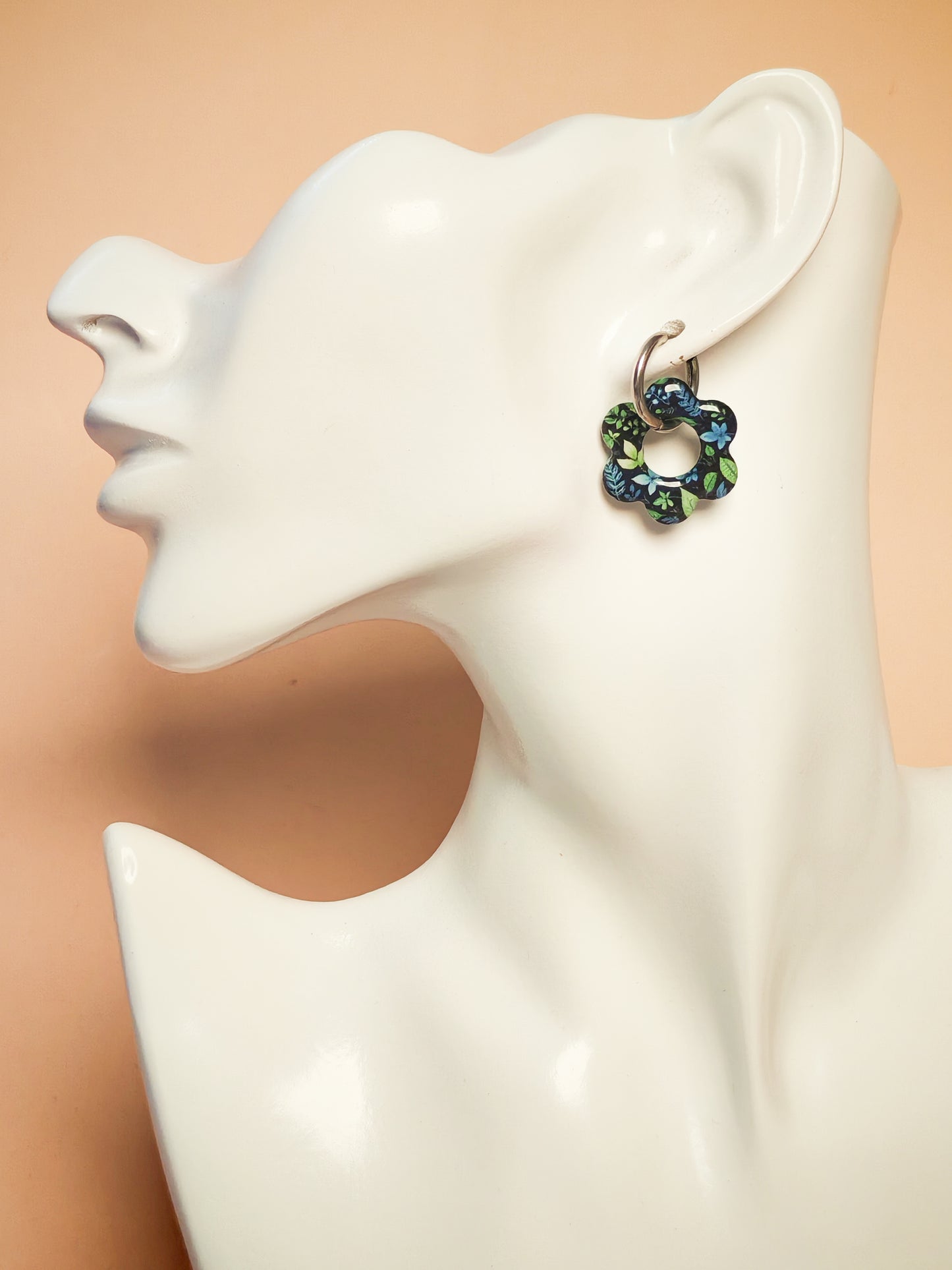 Boucles d’oreilles / Pampilles – Fleur jungle nocturne