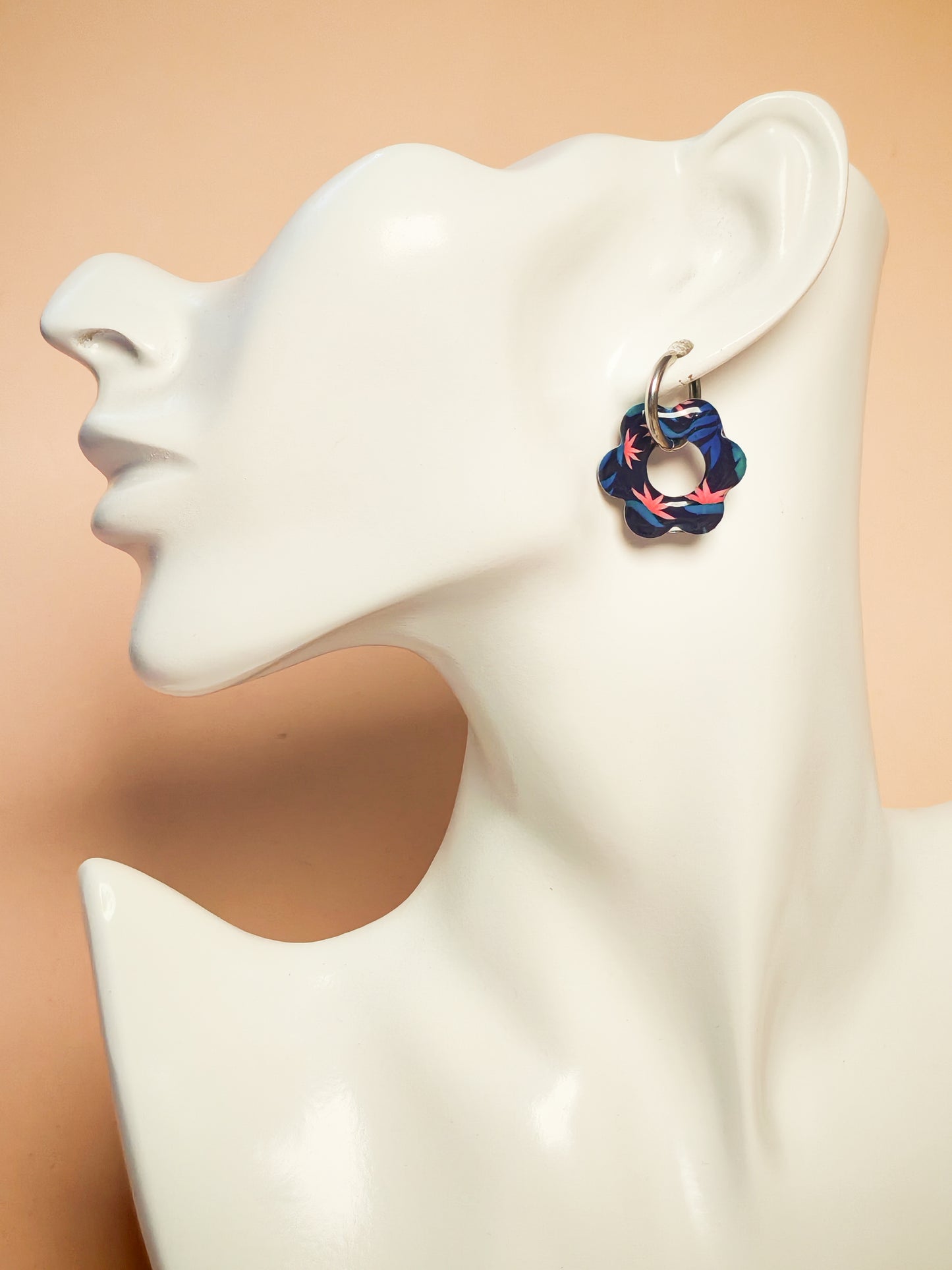 Boucles d’oreilles / Pampilles – Fleur nuit rosée