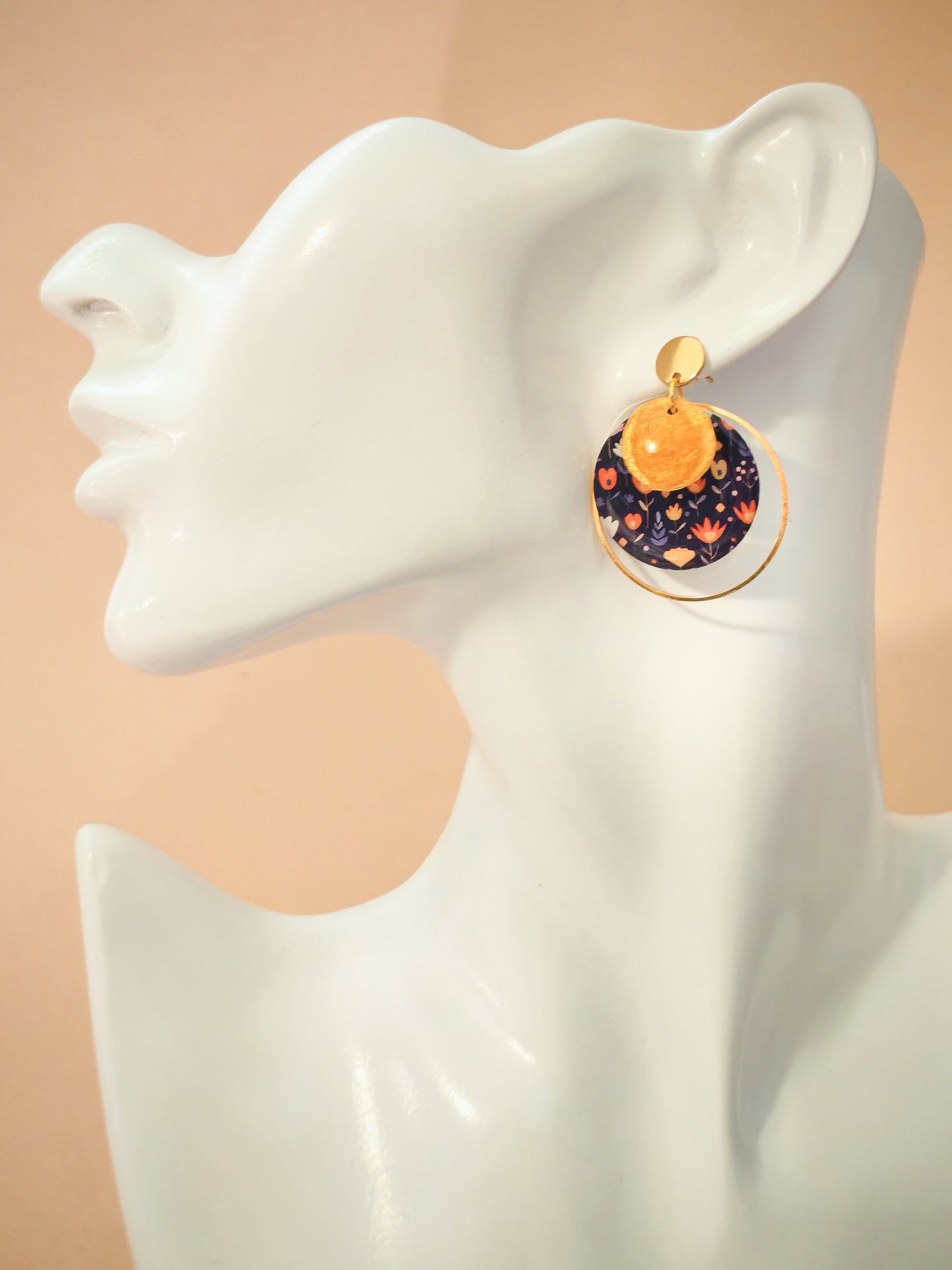 Boucles d’oreilles – Éclat doré floral