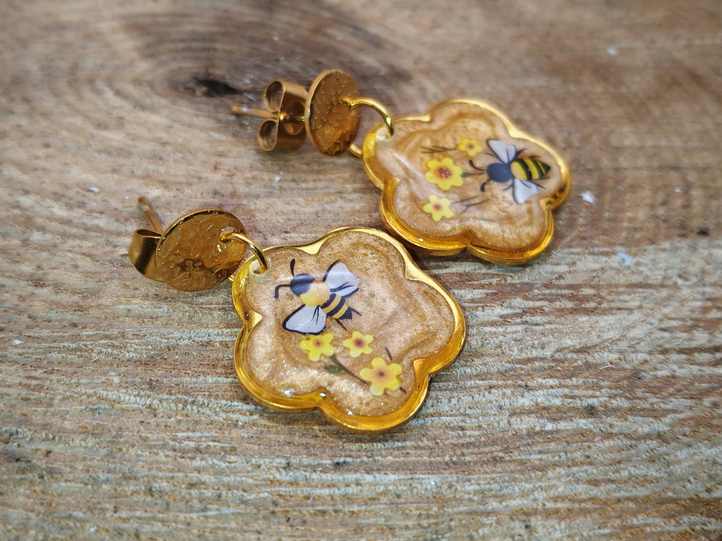 Boucles d’oreilles – Abeilles en fleurs de pollen doré
