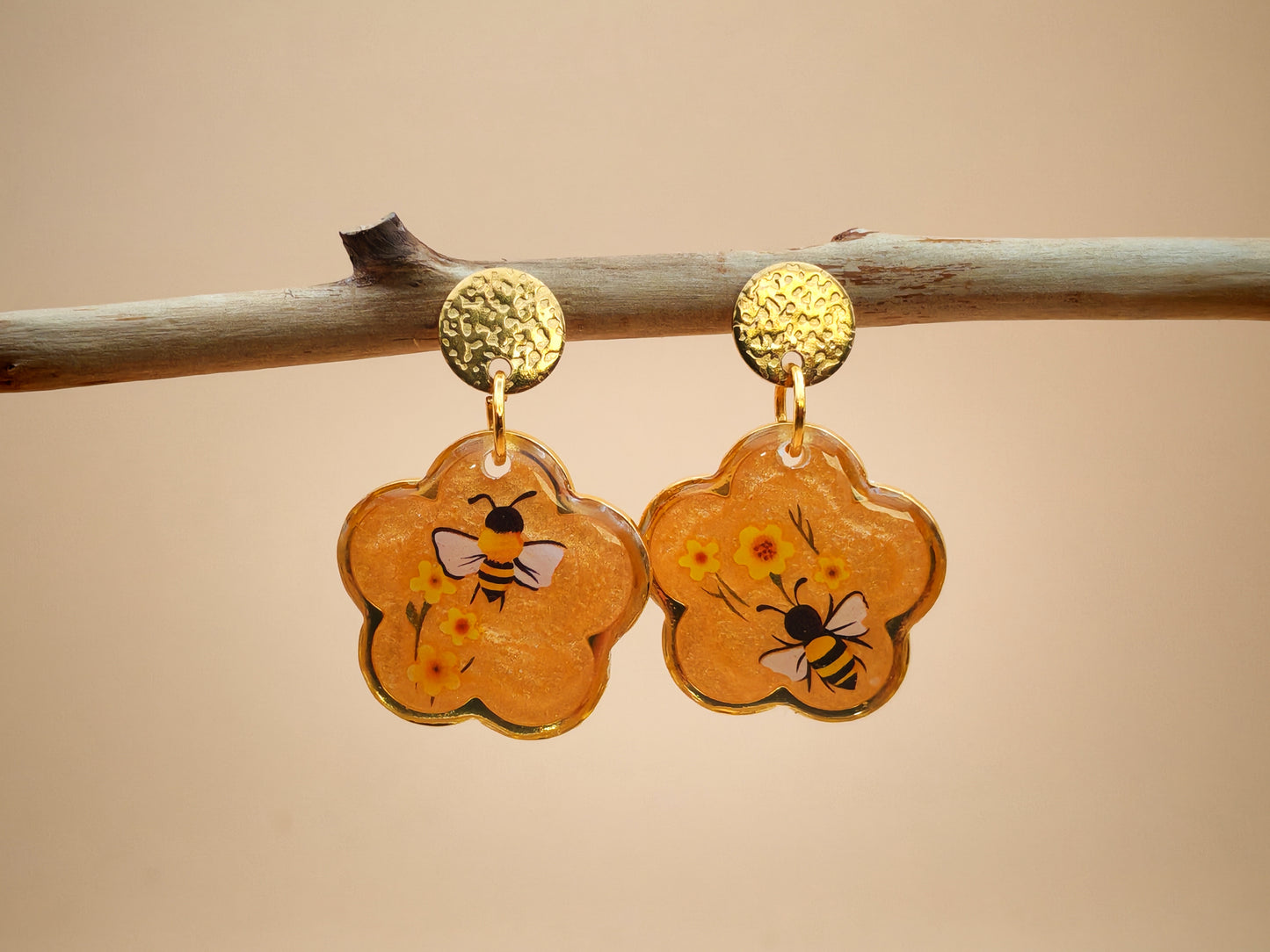 Boucles d’oreilles – Abeilles en fleurs de pollen doré