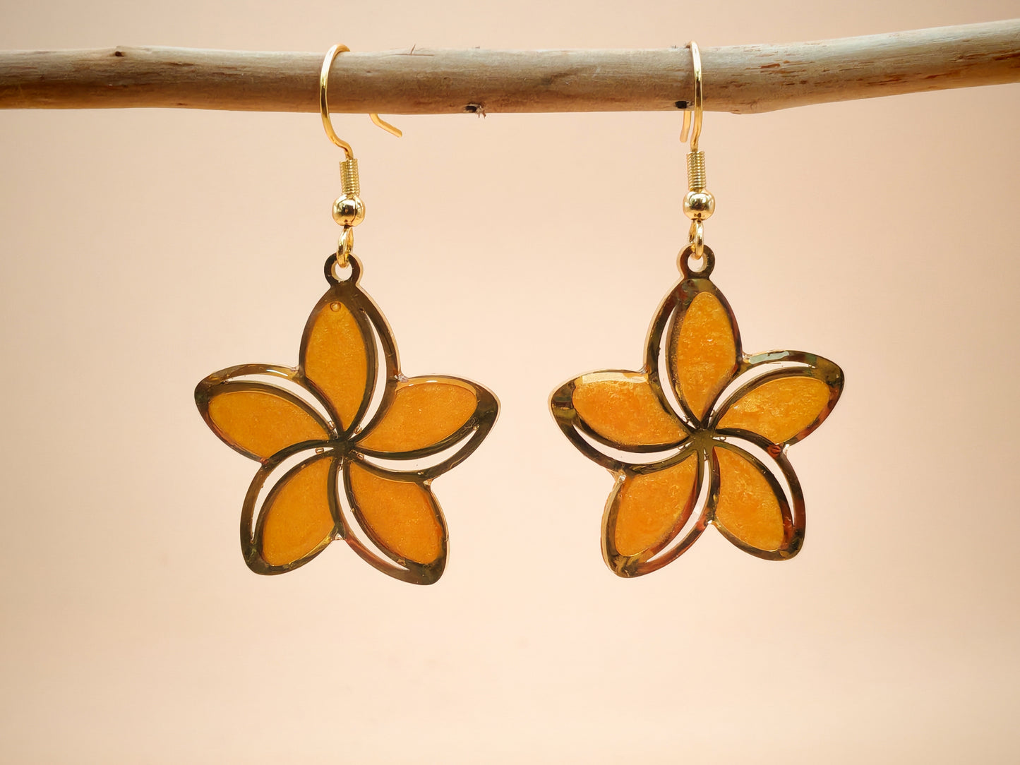 Boucles d’oreilles – Fleur solaire en éclat doré