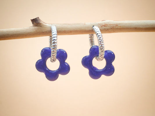 Boucles d'oreilles – Fleur violette des constellations