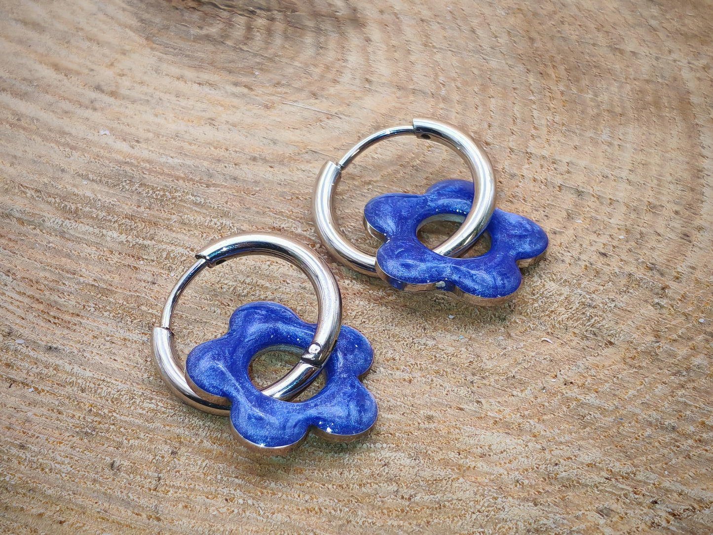 Boucles d'oreilles – Fleur de saphir céleste