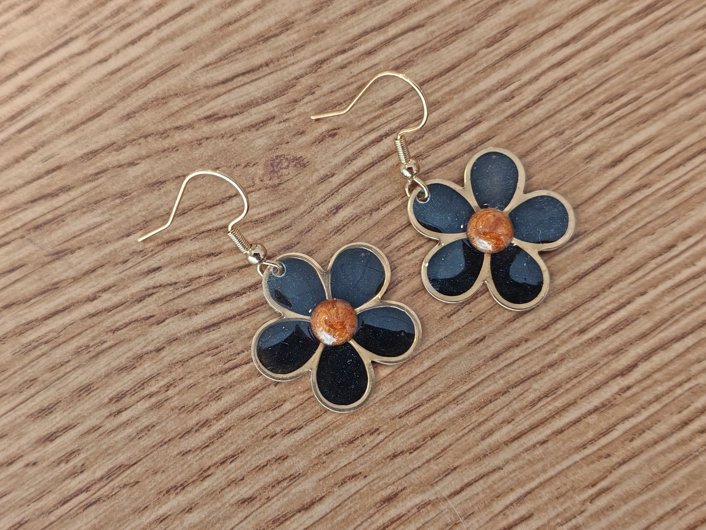 Boucles d’oreilles – Fleurs pigmentées