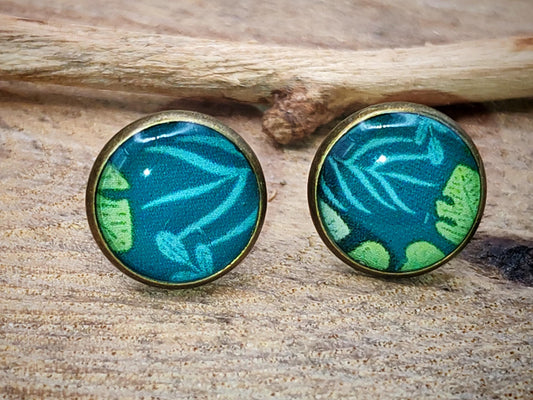 Clous d'oreille, cabochon de 10mm de diamètre en résine sur imprimé, motif asymétrique, fait main