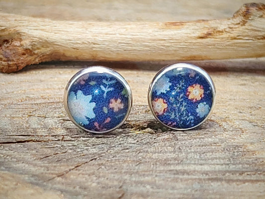 Clous d'oreille, acier inoxydable, cabochon de 6mm de diamètre en résine sur imprimé, fait main